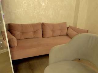 nika-chika's CamSoda show and profile