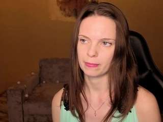 roseroset's CamSoda show and profile