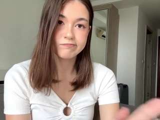 aliawhitwell Live Webcam on CamSoda