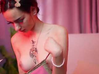 ariellakitty live cam profile