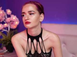 ariellakitty's CamSoda show and profile