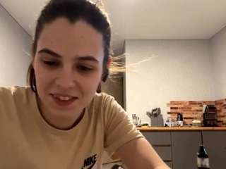 averyszafranski Live Webcam on CamSoda