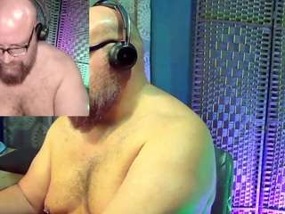 le modèle bigbear4cuddles est en webcam porno dans un show sur le site camsoda, il possède les tags suivants: american,english,tattoos,sexting,orgasm,no smoking,no drinking,nipple piercings,hazel eyes,cock rating,anal toys,bull,big cock,big balls,beardy,bear,bald,asshole,hd