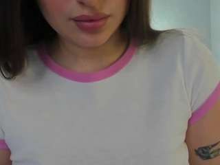 Live webcam model celine-coello on Soda Cams
