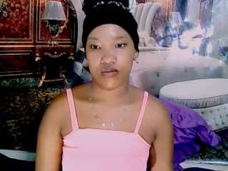 eroticsexyprada1 Live Webcam on CamSoda