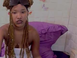 eroticsexyprada1 webcam