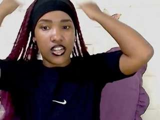 le modèle eroticsexyprada1 est en webcam porno dans un show sur le site camsoda, il possède les tags suivants: black hair,brown eyes,camel toe,cowgirl,deepthroat,drinking,facial piercings,fingering,gagging,no smoking,normal,orgasm,teen 18,young adult,big tits,hd