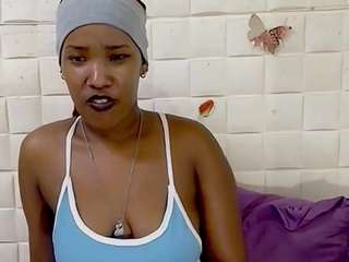 eroticsexyprada1 webcam