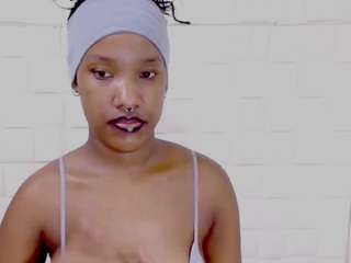 eroticsexyprada1 webcam