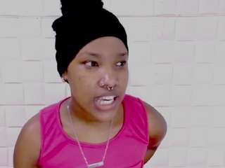 eroticsexyprada1 webcam