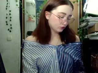 hanataylor's CamSoda show and profile