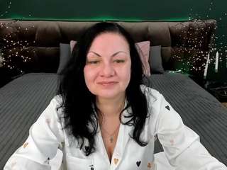 irissmoon live cam profile