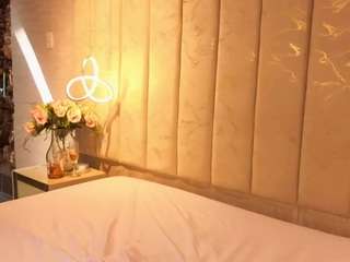 le modèle juliedeep est en webcam porno dans un show sur le site camsoda, il possède les tags suivants: amateur,no smoking,anal,fuck machine,horny,lush,massage,naked,natural,no drinking,normal,fetish,pov,public,pussy,sex toys,shaved pussy,spank,striptease,tattoos