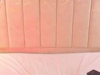 JulieDeep live webcam show