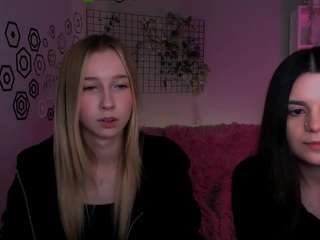 monalovee Live Webcam on CamSoda