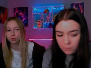 monalovee Live Webcam on CamSoda