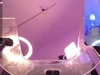 valeriabonnet Live Webcam on CamSoda