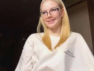 valeriepfifer Live Webcam on CamSoda