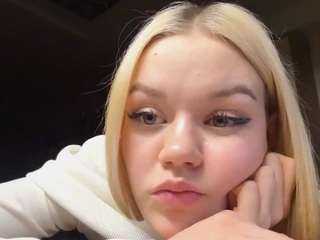 valeriepfifer Live Webcam on CamSoda