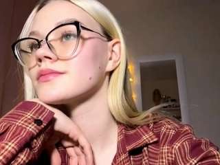 valeriepfifer webcam