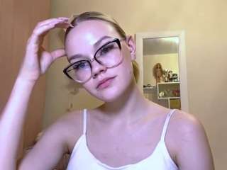 valeriepfifer webcam