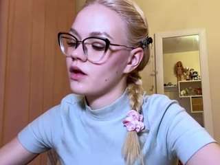 Mia live webcam on Soda Cams