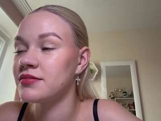 valeriepfifer