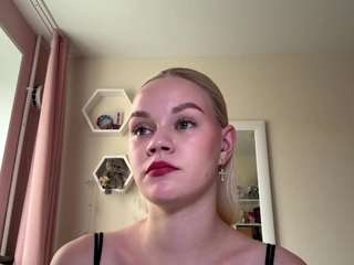 valeriepfifer