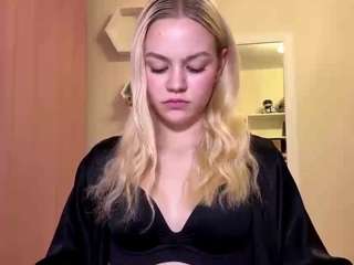 Live cam show with Mia