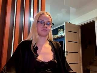 valeriepfifer