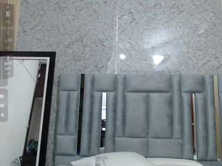 viviananderson live cam profile