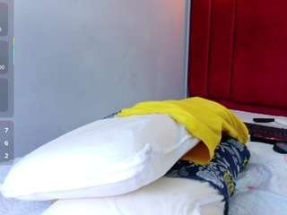 le modèle viviananderson est en webcam porno dans un show sur le site camsoda, il possède les tags suivants: ahegao,no smoking,amateur,flashing,handjob,lovense,lush,mature,middle aged,no drinking,orgasm,feet,pussy,shaved pussy,spank,tattoos,tease,teen 18,toys,young adult