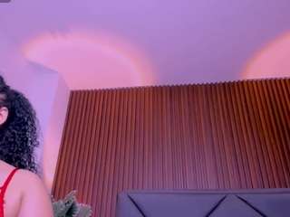 yera-curry's CamSoda show and profile