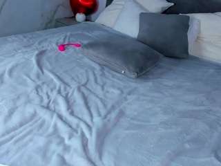 le modèle aneta-hart est en webcam porno dans un show sur le site camsoda, il possède les tags suivants: doggy style,full nudity,green eyes,orgasm,role play,skinny,smoking,spanking,striptease,tattoos,teen 18,young adult,blonde hair,hd,small tits