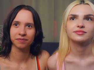 le modèle denesejirik est en webcam porno dans un show sur le site camsoda, il possède les tags suivants: ahegao,no drinking,young adult,yoga,twerk,teen 18,tattoos,striptease,bedroom,no smoking,natural,flashing,fingers,doggy style,dirty talk,deepthroat,body massage,blue eyes,big tits,blonde hair