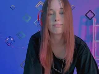 eira-mouse Live Webcam on CamSoda