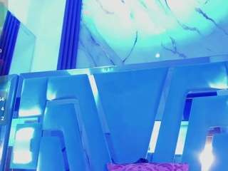 le modèle emii-brown est en webcam porno dans un show sur le site camsoda, il possède les tags suivants: ahegao,pussy,lingerie,anal,natural,nature,no drinking,no smoking,public,raven hair,flashing,sex toys,sexting,sexy,shaved pussy,skinny,spank,squirter,strip,full nudity