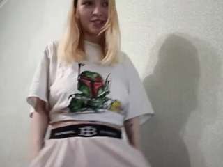 Live webcam model harpermartinez on Soda Cams