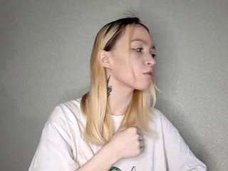 Live webcam model harpermartinez on Soda Cams