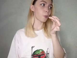 Live webcam model harpermartinez on Soda Cams