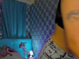 Live webcam model jenny-millere on Soda Cams