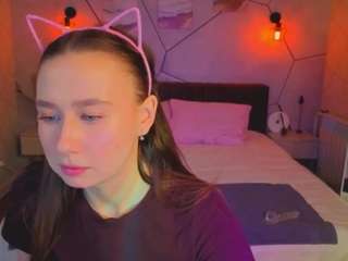 Live webcam model karolina-kely on Soda Cams