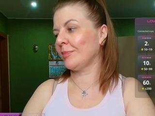 VeronikaGold live webcam show