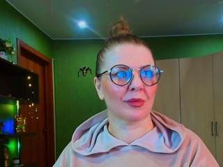 VeronikaGold live cam preview