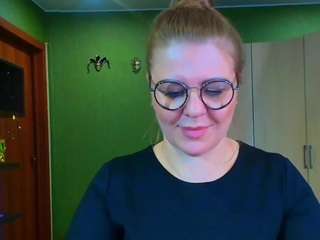 VeronikaGold live cam preview