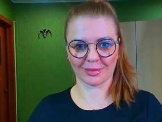 VeronikaGold live cam preview