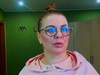 VeronikaGold live cam preview