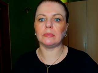 VeronikaGold live cam preview