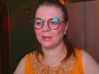 VeronikaGold live cam preview