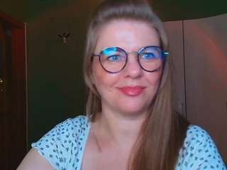 VeronikaGold live cam preview